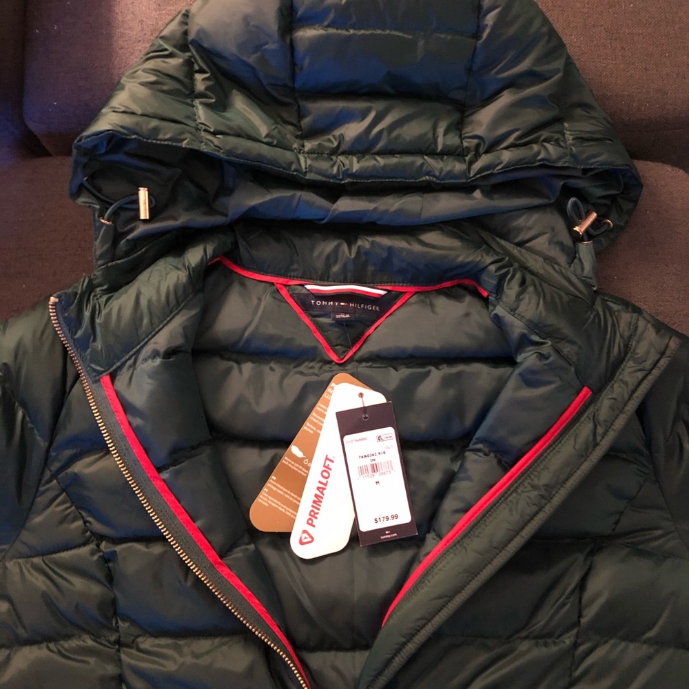 Tommy Hilfiger puffer jacket - Picture 2 of 7